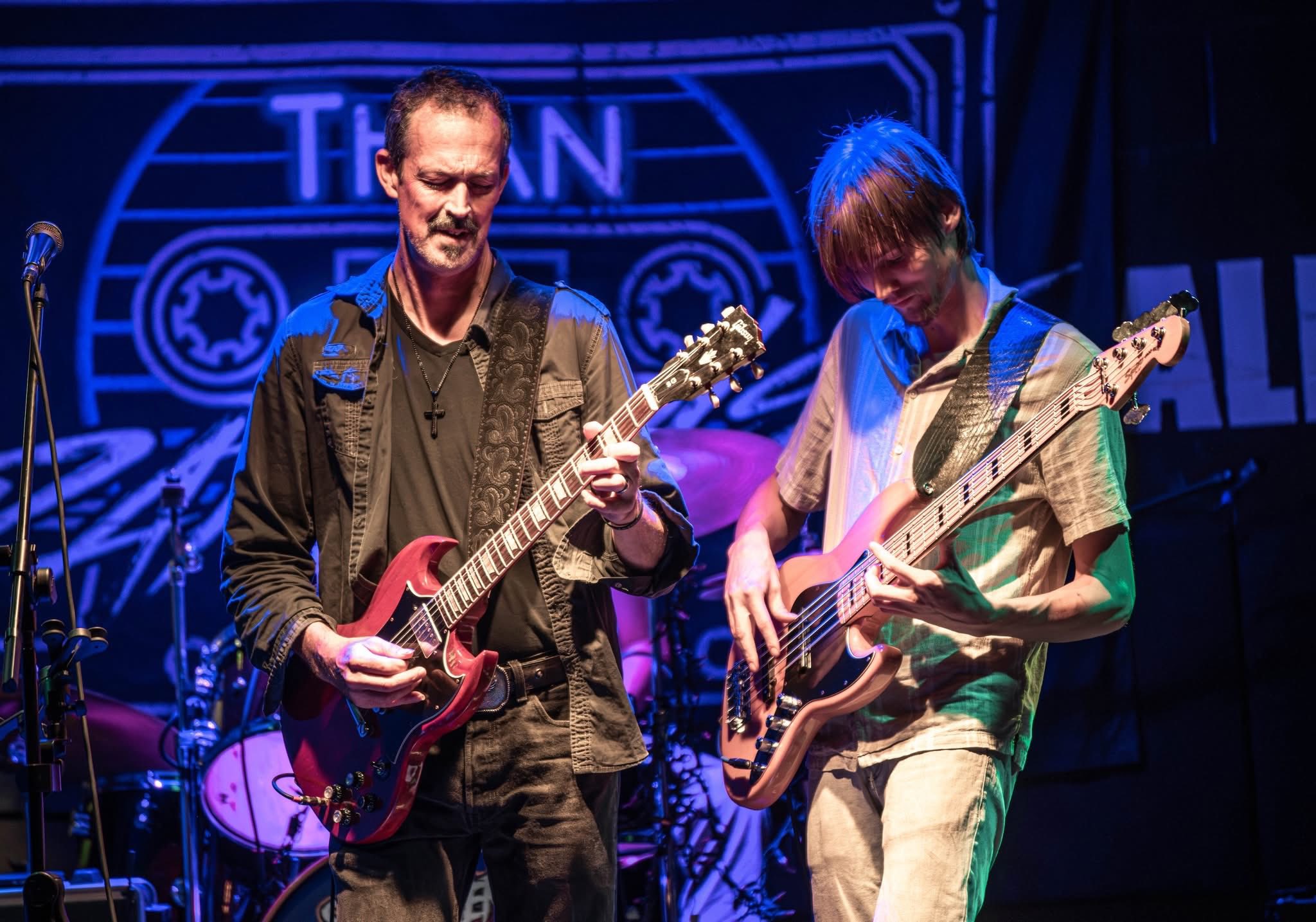 Jason Wells Performance 3