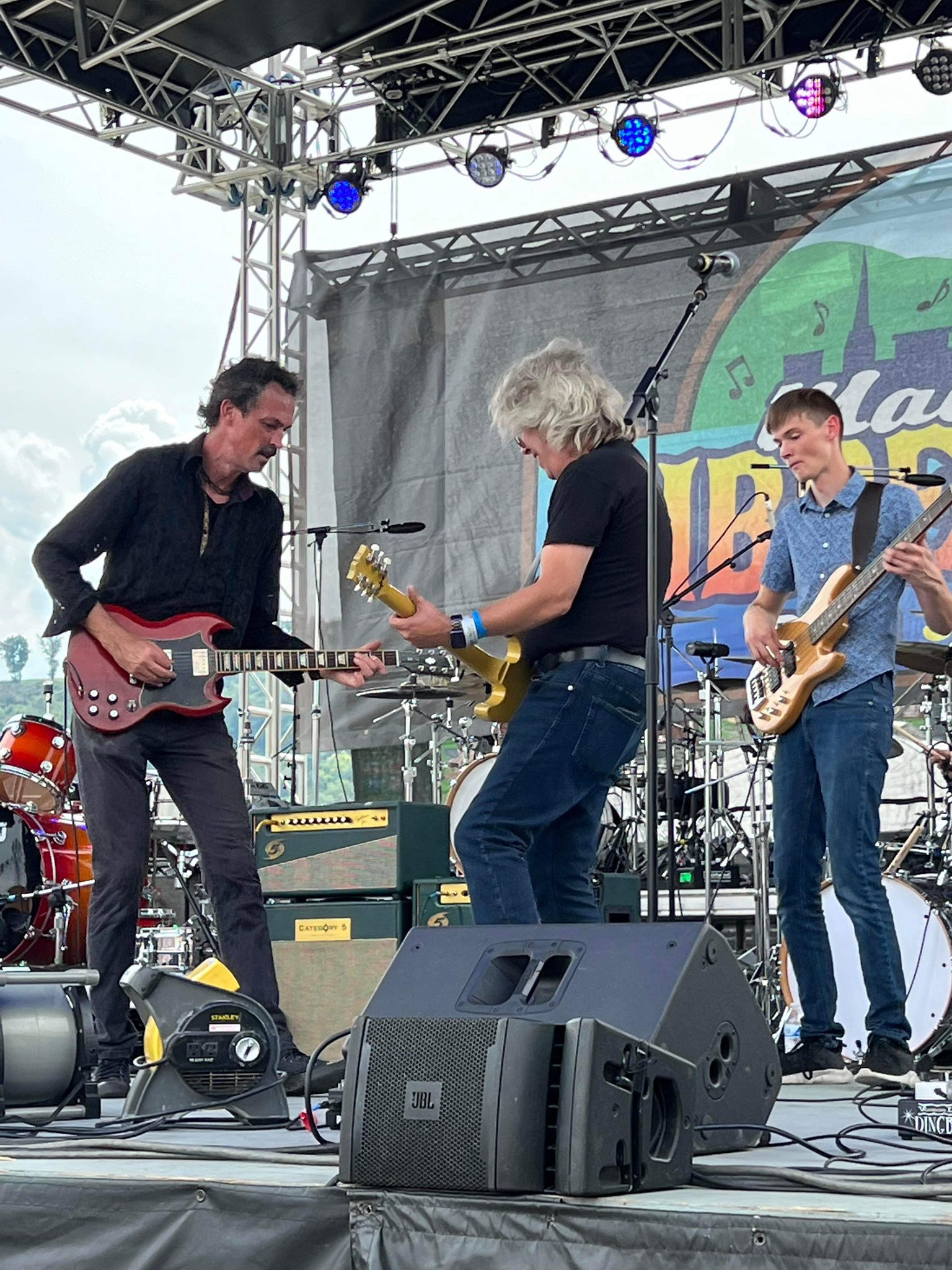 Jason Wells Performance 6